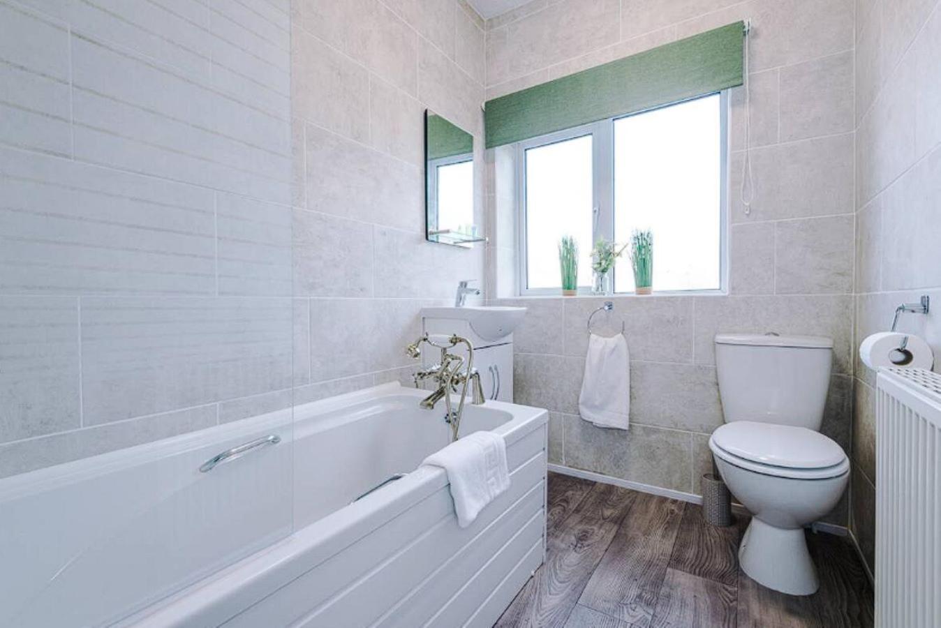 Rumah liburan Charming And Modern 3br Steps Away From Center York
