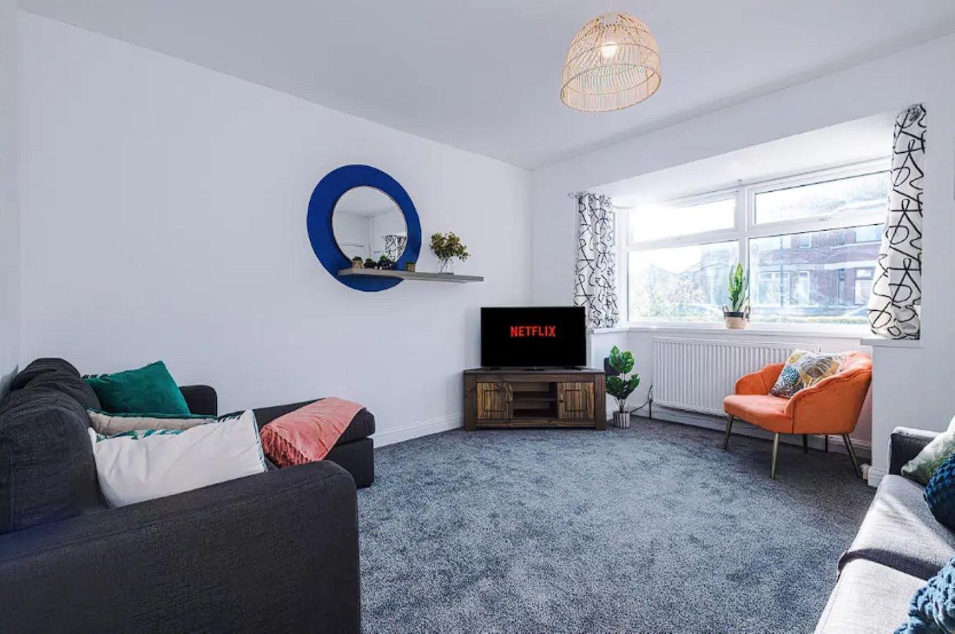 Charming And Modern 3br Steps Away From Center Rumah liburan York
